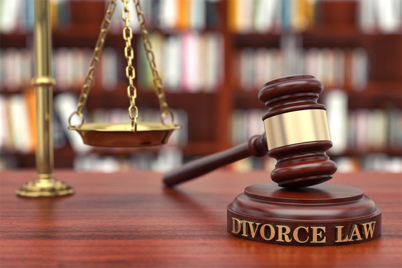 Divorce Lawer